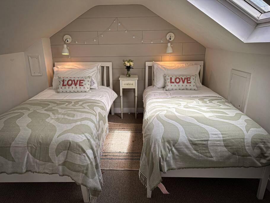 Stylish 3Br Cowes Cottage Close To The Waterfront Экстерьер фото